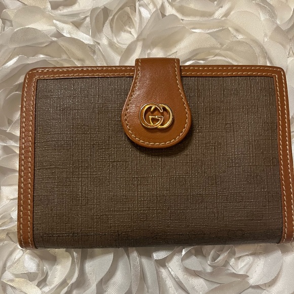 VTG Gucci wallet - Picture 1 of 11